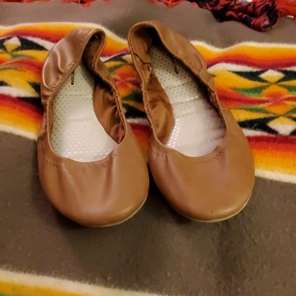 Womens flats